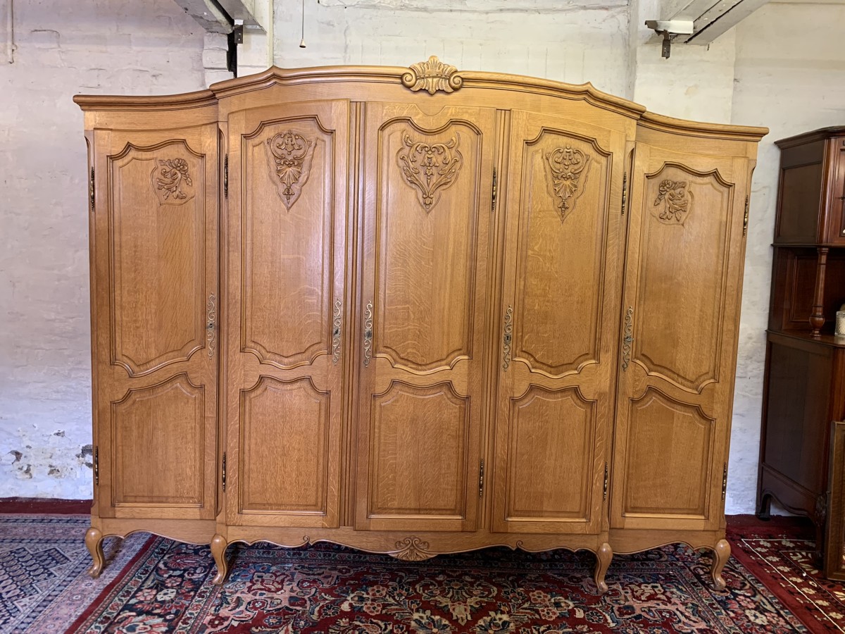 Outstanding Quality French Carved Oak Five Door Breakfront Armoire/wardrobe - Image 7