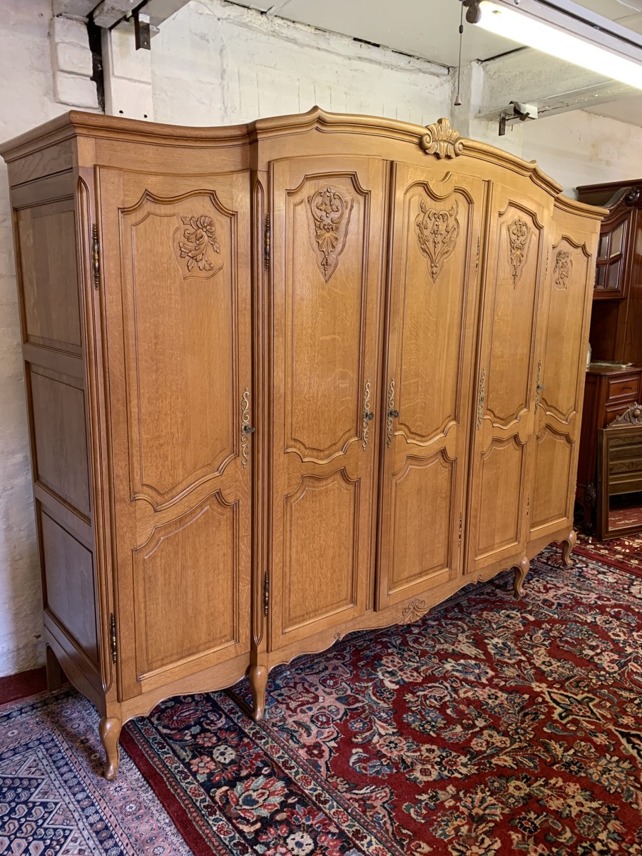 Outstanding Quality French Carved Oak Five Door Breakfront Armoire/wardrobe - Image 8
