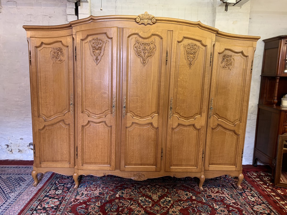 Outstanding Quality French Carved Oak Five Door Breakfront Armoire/wardrobe - Image 9