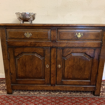 Outstanding Quality Planked Solid Oak Dresser/sideboard