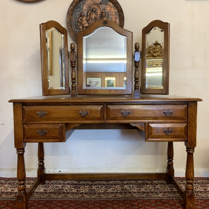Outstanding Quality Royal Oak Triple Mirror Dressing Table
