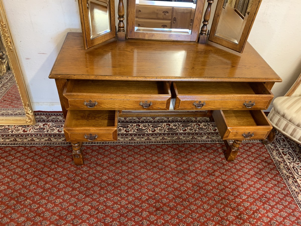 Outstanding Quality Royal Oak Triple Mirror Dressing Table - Image 14