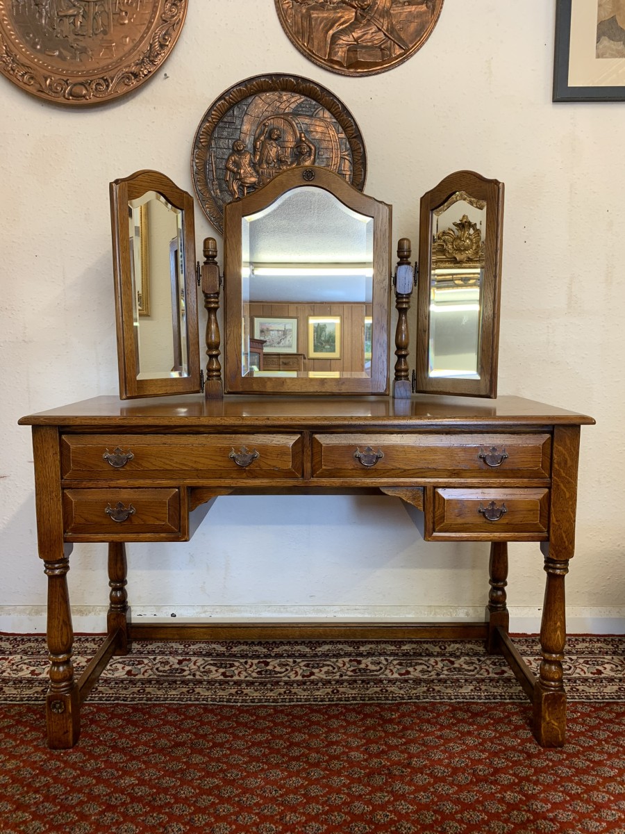 Outstanding Quality Royal Oak Triple Mirror Dressing Table - Image 2
