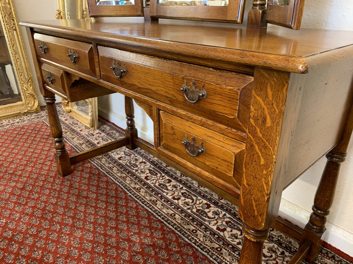 Outstanding Quality Royal Oak Triple Mirror Dressing Table - Image 5