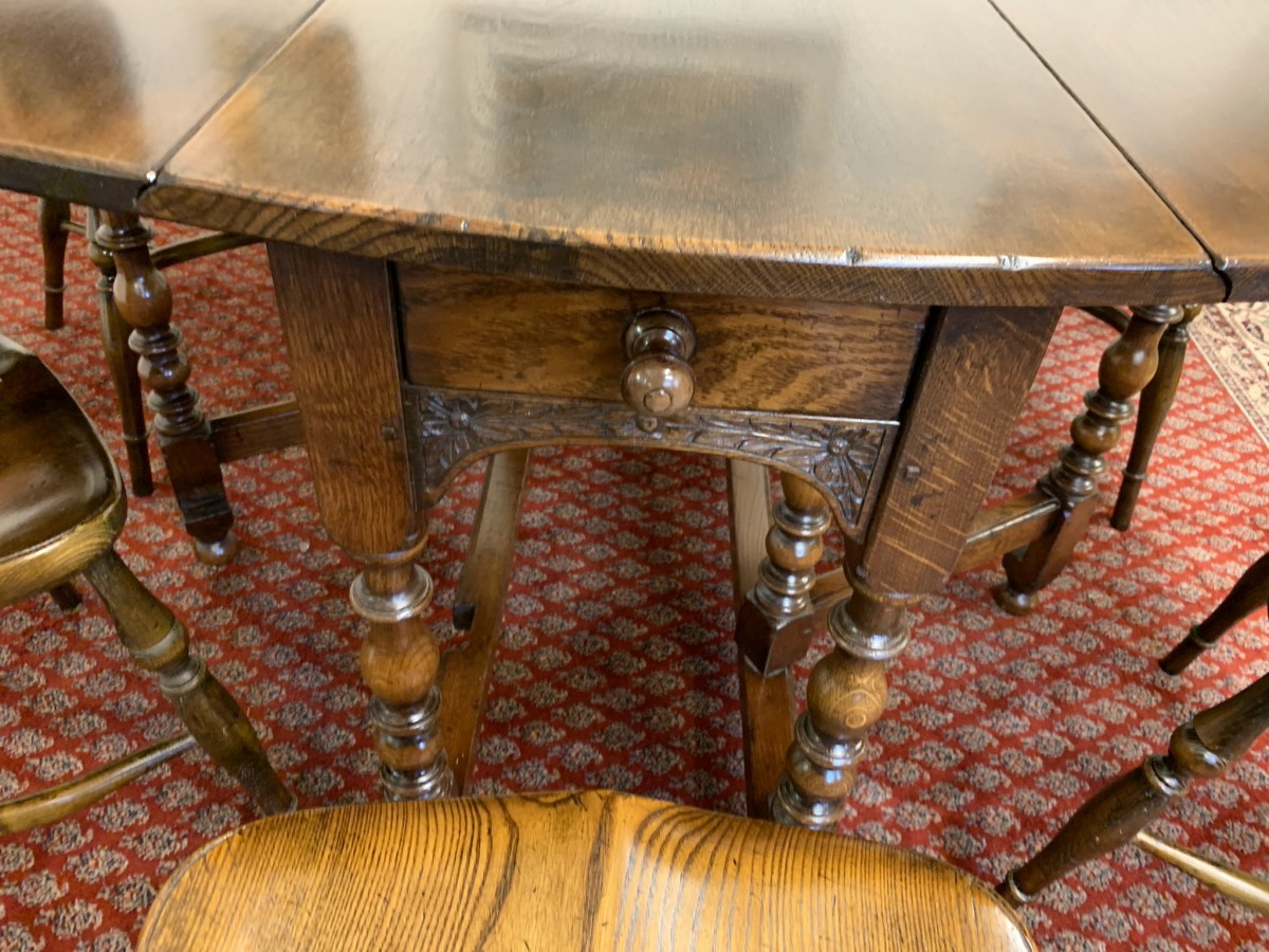 Quality Oak Gate Leg Table With Six Matching Crinoline Stretcher Chairs - Image 10