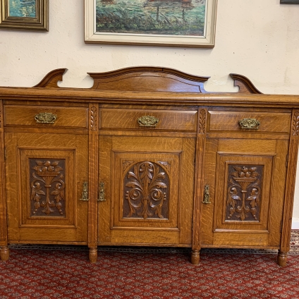 Outstanding Quality Antique Carved Oak Three Door Dresser/sideboard Circa 1910