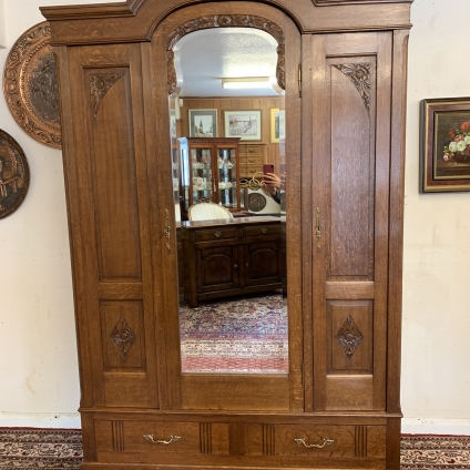 Fantastic Quality Antique Frenc Carved Oak Mirrored Door Armoire/wardrobe