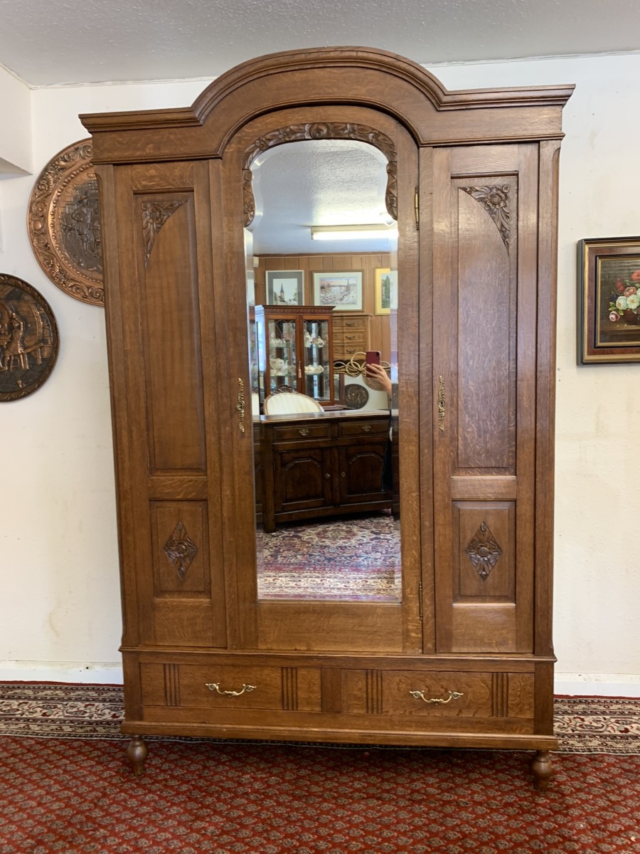 Fantastic Quality Antique Frenc Carved Oak Mirrored Door Armoire/wardrobe - Image 16