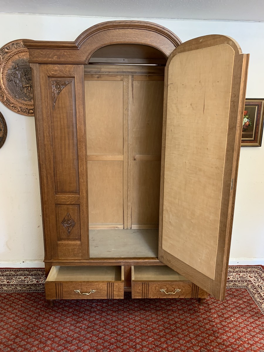 Fantastic Quality Antique Frenc Carved Oak Mirrored Door Armoire/wardrobe - Image 17