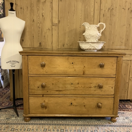 Fantastic Antique Pine Chest Of Three Drawers Circa 1900