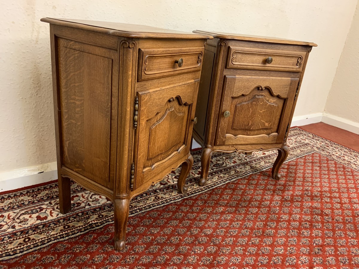 Fantastic Pair Of French Oak Bedside Cabinets - Image 13