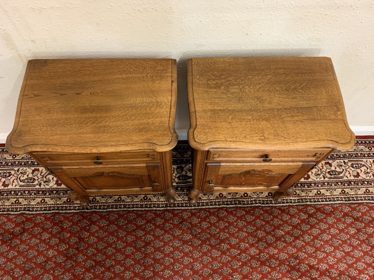 Fantastic Pair Of French Oak Bedside Cabinets - Image 3