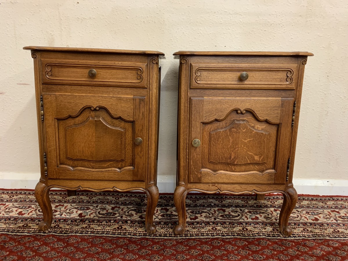 Fantastic Pair Of French Oak Bedside Cabinets - Image 8