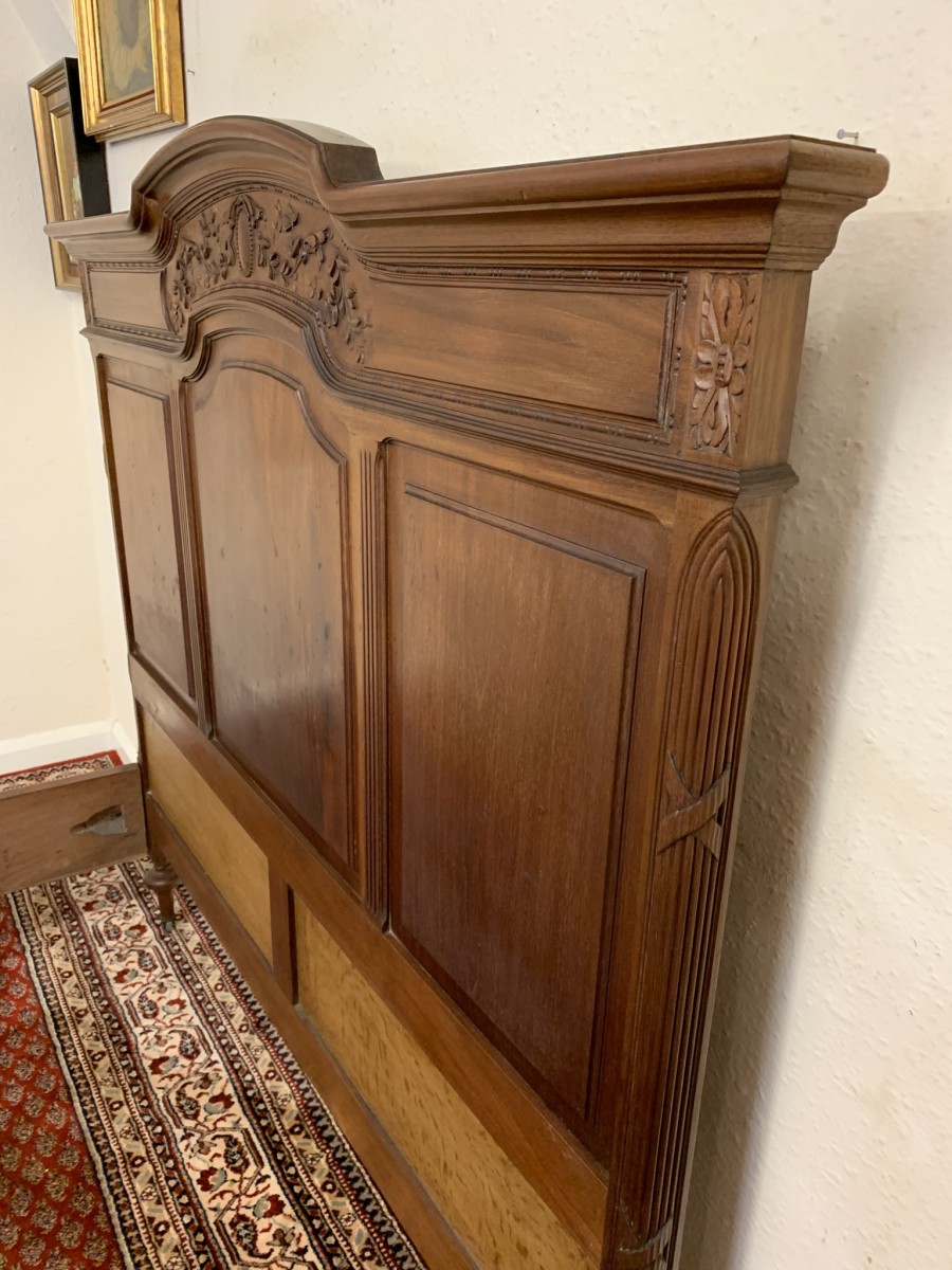 Outstanding Quality French Antique Carved Walnut Double Bed Circa 1900 - Image 11