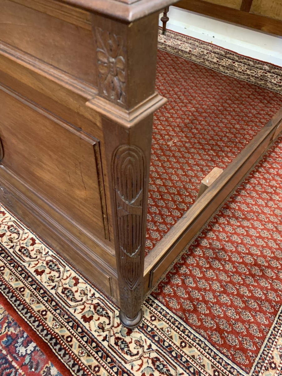 Outstanding Quality French Antique Carved Walnut Double Bed Circa 1900 - Image 15