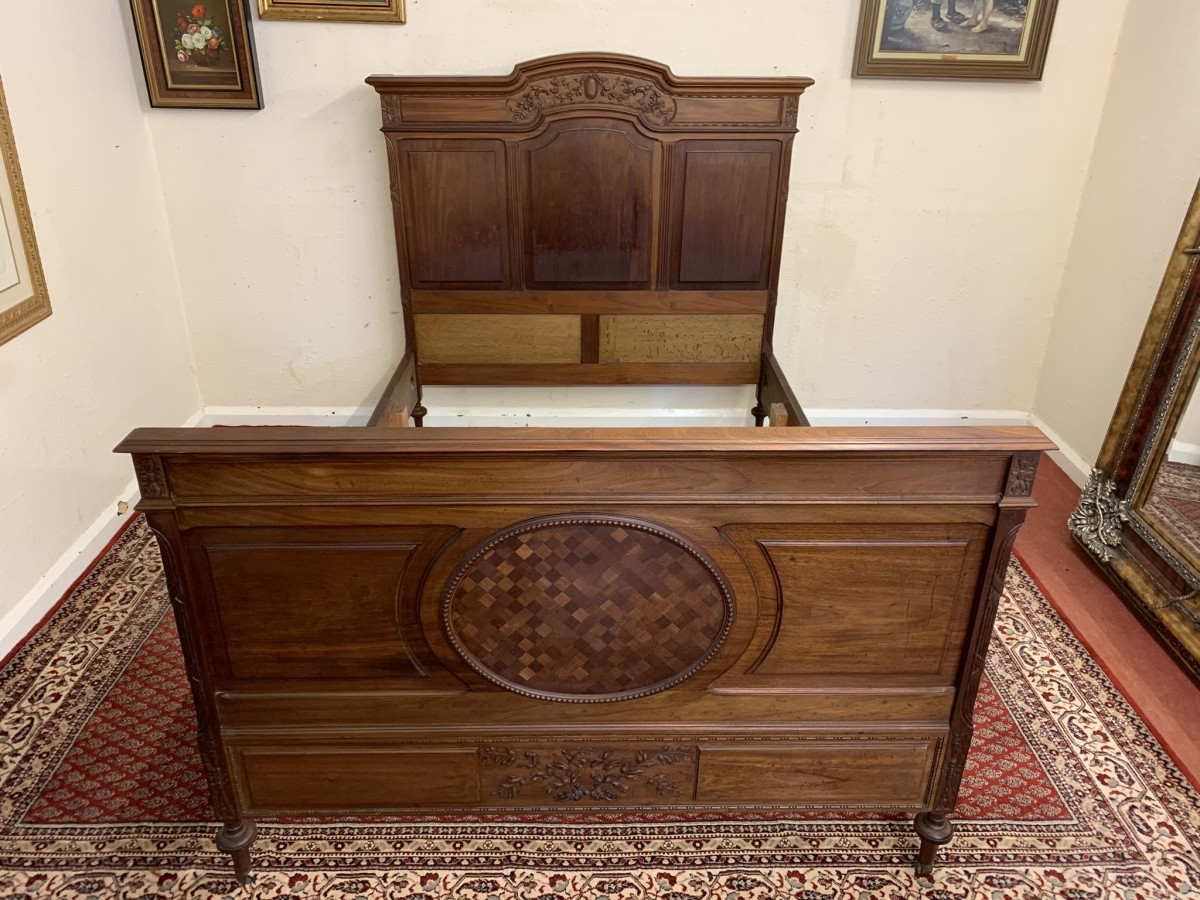 Outstanding Quality French Antique Carved Walnut Double Bed Circa 1900 - Image 4