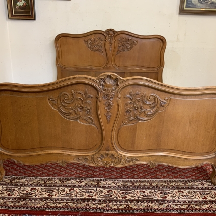 Fantastic Quality French Carved Oak King-size Bed