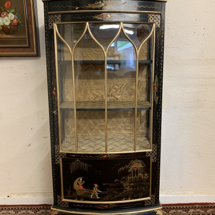 Beautiful Chinoiserie Decorated Bow Front Display Cabinet Circa 1920