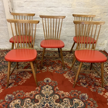 Retro Set Of Five Kitsch Spindle Back Chairs Circa 1950