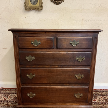 Fantastic Quality Oak Bevan Funnell Chest Of Drawers