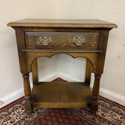 Fabulous Oak Single Drawer Side Table