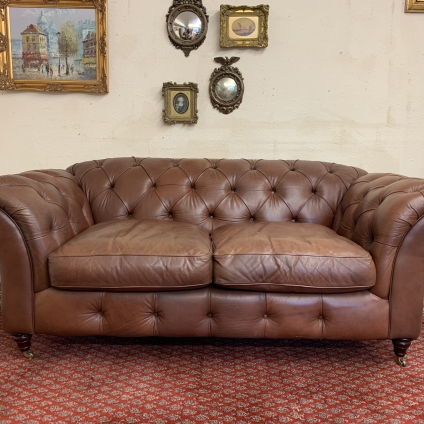 Outstanding Quality Brown Leather Two Seater Buttoned Chesterfield Settee
