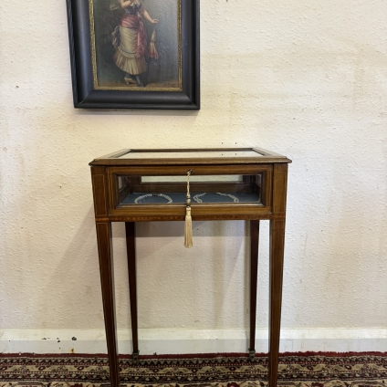 Fabulous Quality Antique Mahogany Inlaid Bijouterie Cabinet Circa 1910