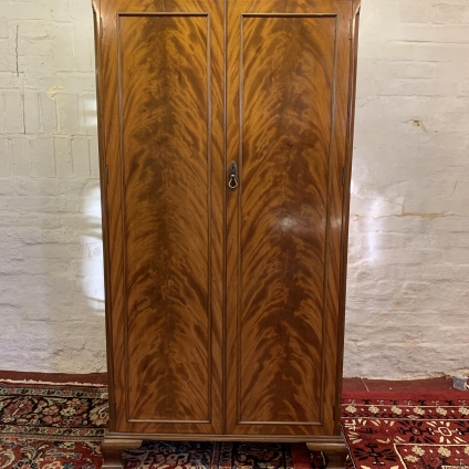 Outstanding Flame Mahogany Waring & Gillow Ltd Two Door Wardrobe/hallrobe