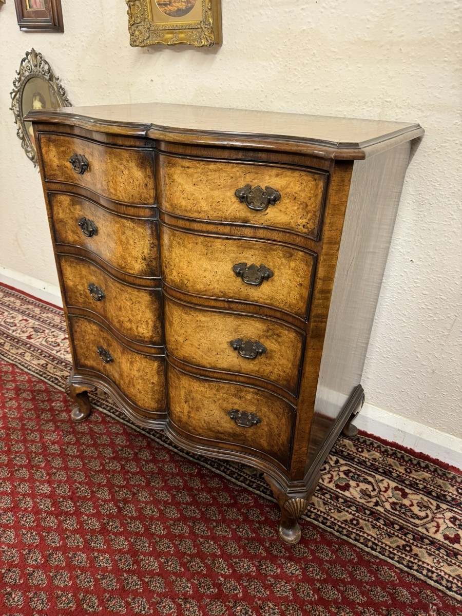 Quality Antique Walnut Serpentine Fronted Chest Of Drawers Circa 1920 - Image 6