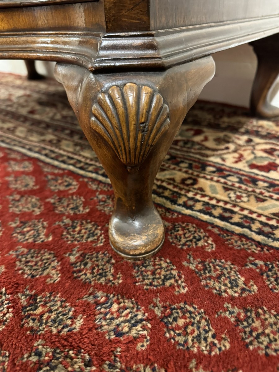 Quality Antique Walnut Serpentine Fronted Chest Of Drawers Circa 1920 - Image 9