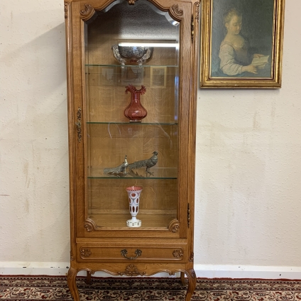 Outstanding Quality French Country Oak Glazed Cabinet/vitrine