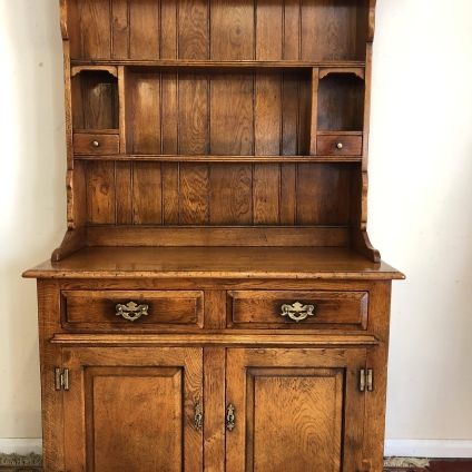 Stunning Top Quality Solid Golden Oak Dresser With Rack - Now Sold
