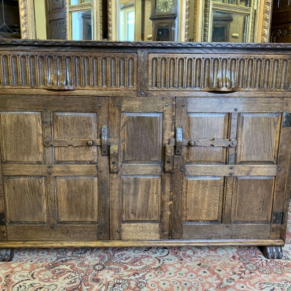Outstanding Quality Nigel Griffiths Solid Oak Dresser/sideboard/cupboard - Now Sold