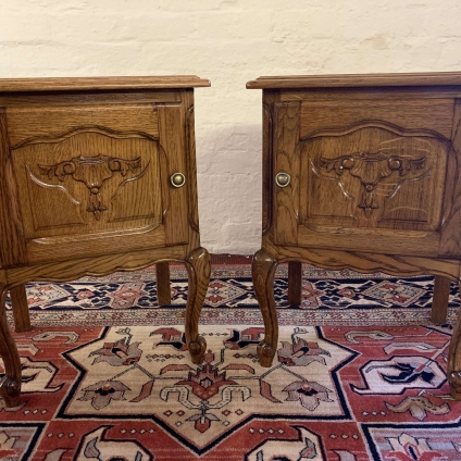 Stylish Pair Of French Carved Oak Bedside Cabinets/tables - Now Sold