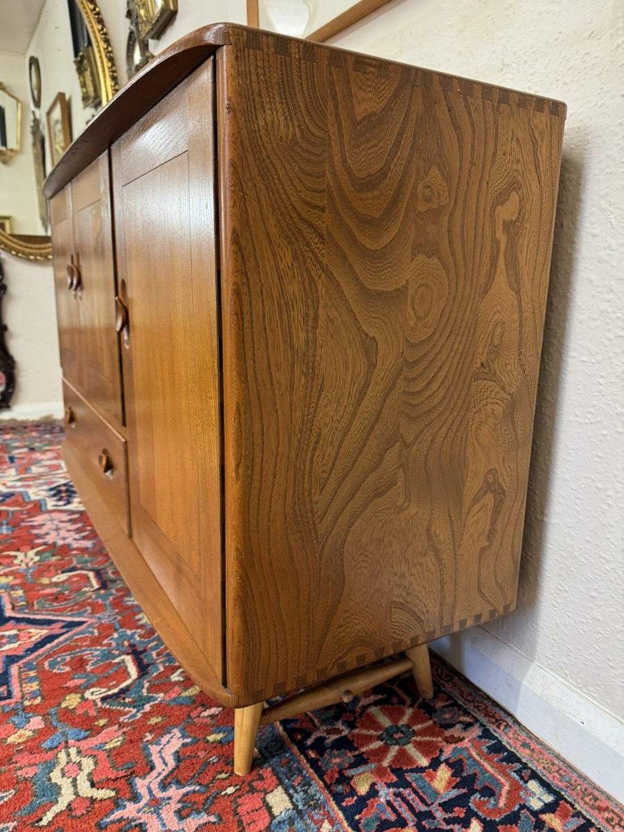 Ercol Mid Century Windsor Model 366 Sideboard - Image 9