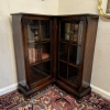 FABULOUS QUALITY 1930'S OAK CORNER BOOKCASE - Image 7