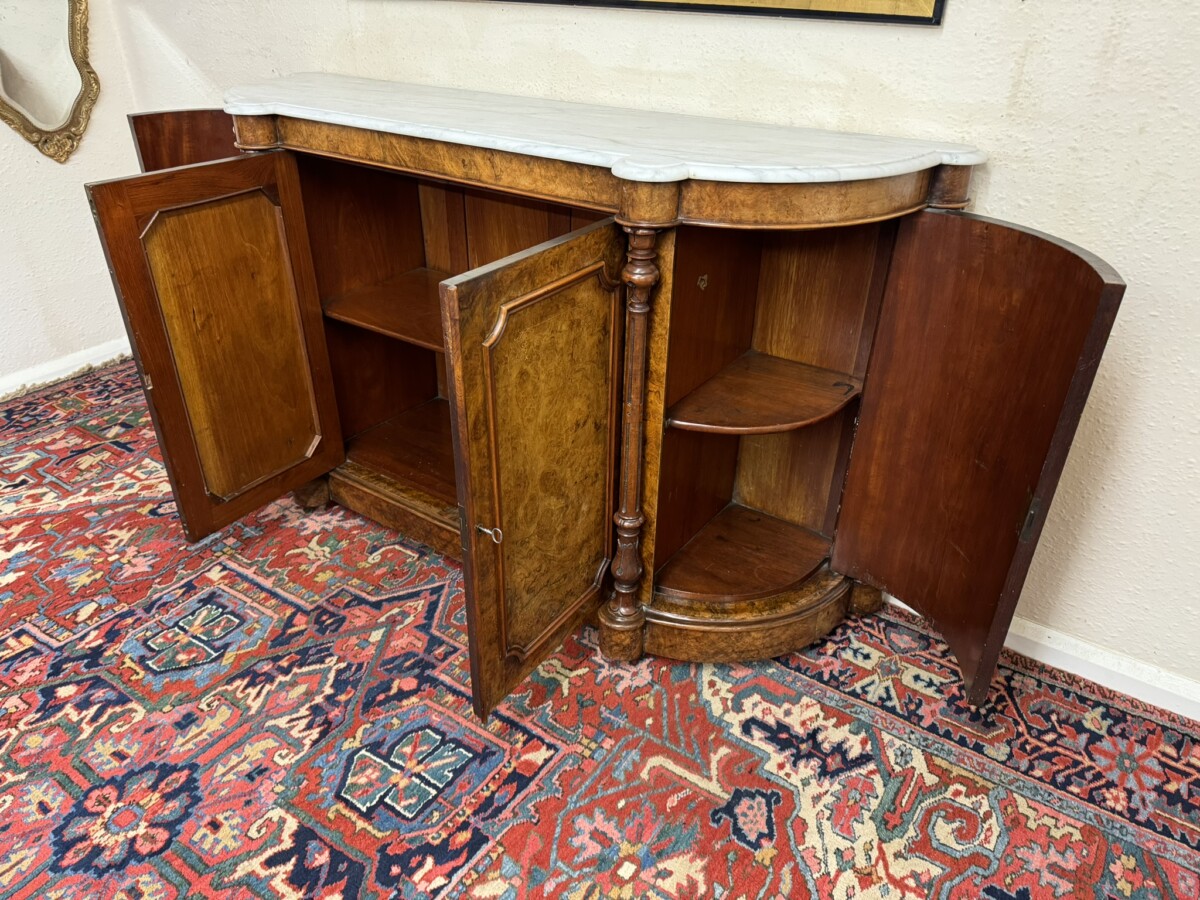 VICTORIAN INLAID BURR WALNUT MARBLE TOP CRDENZA/SIDEBOARD CIRCA 1880 - Image 14