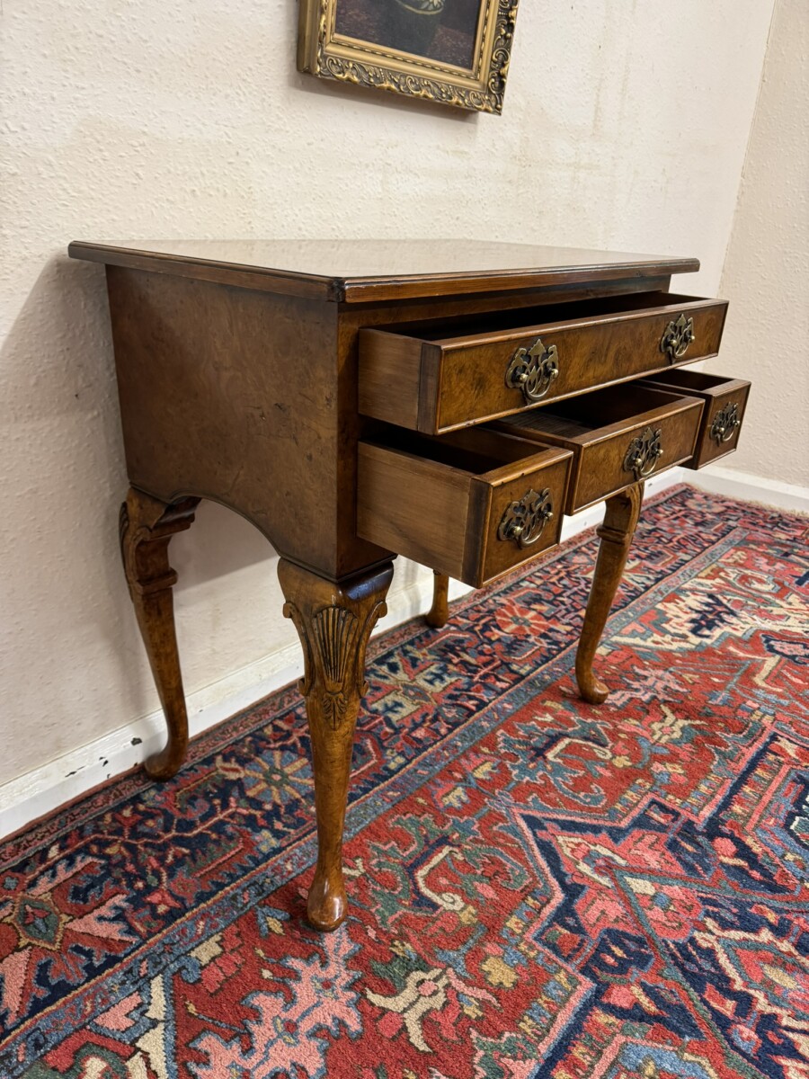 OUTSTANDING QUALITY INLAID BURR WALNUT LOWBOY/SIDE TABLE - Image 9