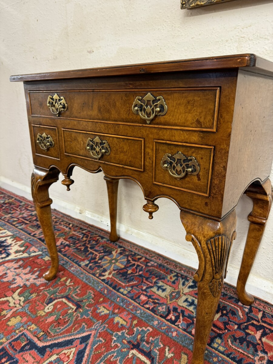 OUTSTANDING QUALITY INLAID BURR WALNUT LOWBOY/SIDE TABLE - Image 11