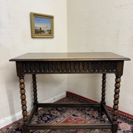 FABULOUS QUALITY OAK BOBBIN LEG TABLE WITH DRAWER CIRCA 1930