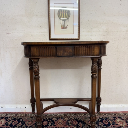 OUTSTANDING QUALITY CARVED MAHOGANY CONSOLE TABLE/LAMP TABLE