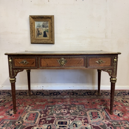 STUNNING FRENCH KINGWOOD LOUIS XVI STYLE BUREAU DE PLAT/DESK CIRCA 1940