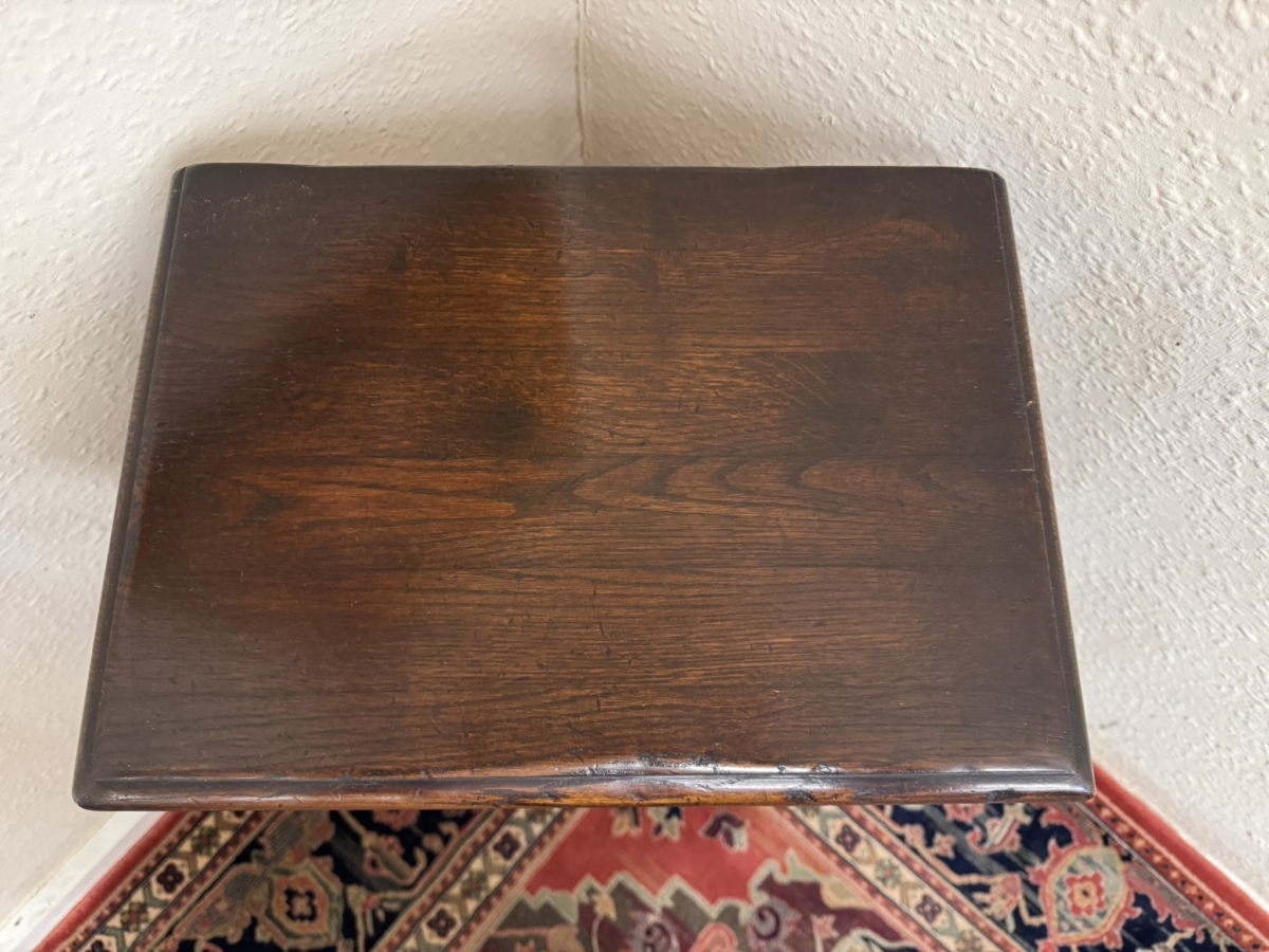 OUTSTANDING QUALITY OAK NEAT SIZED CHEST OF DRAWERS - Image 5