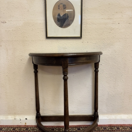 FABULOUS QUALITY OAK HALF MOON CONSOLE TABLE/HALL TABLE
