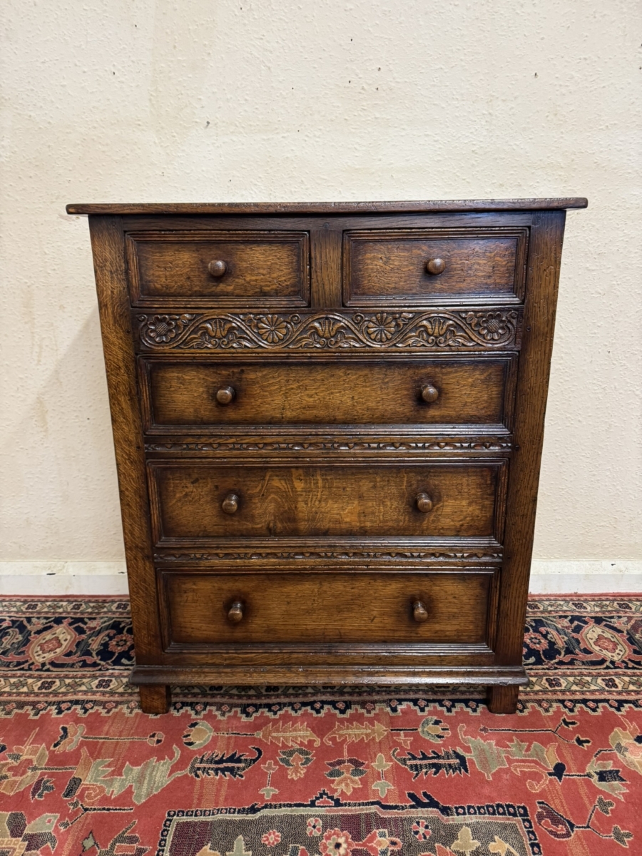 QUALITY TITCHMARSH AND GOODWIN CARVED OAK CHEST OF DRAWERS