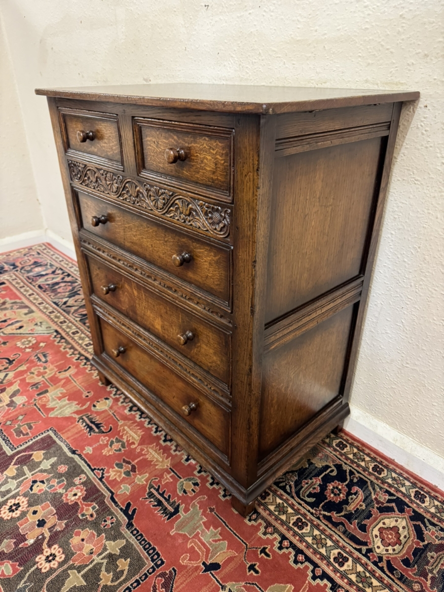 QUALITY TITCHMARSH AND GOODWIN CARVED OAK CHEST OF DRAWERS - Image 3