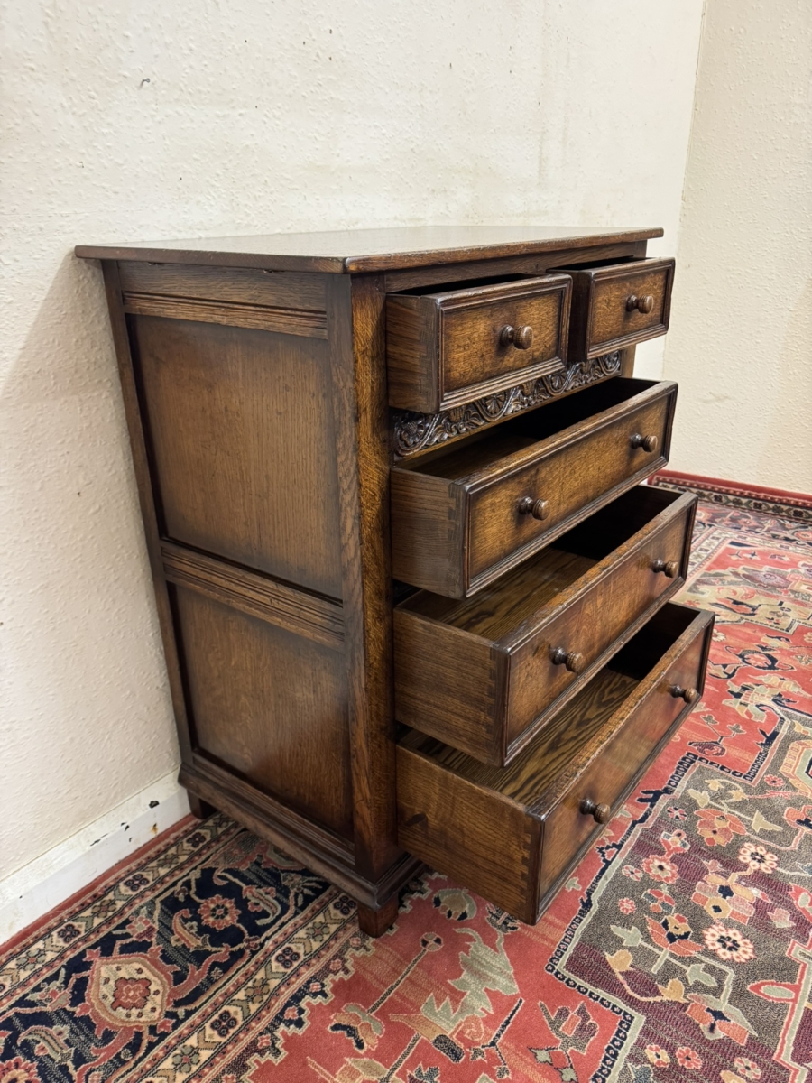 QUALITY TITCHMARSH AND GOODWIN CARVED OAK CHEST OF DRAWERS - Image 7