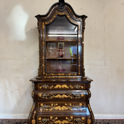 STUNNING WALNUT MARQUETRY INLAD BOMBE CABINET CIRCA 1950