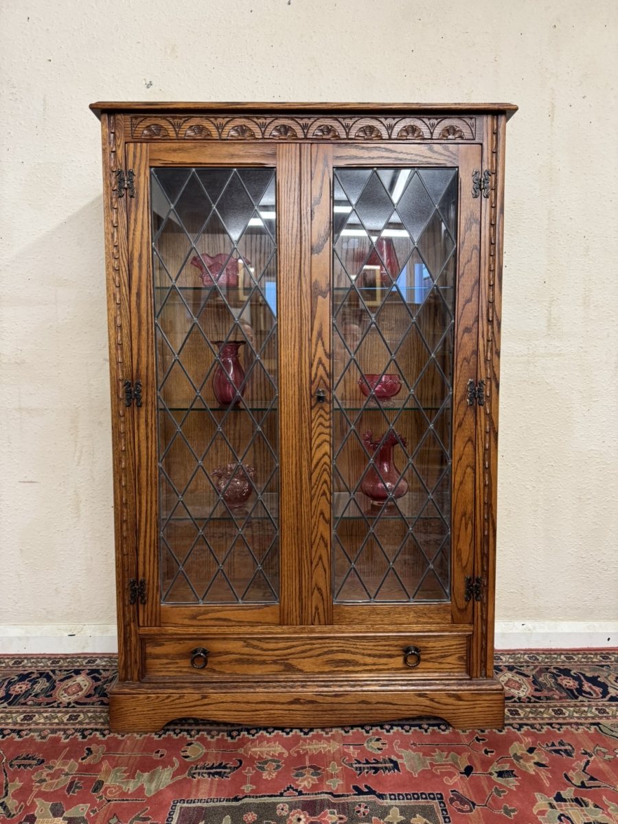 FANTASTIC QUALITY CARVED OAK JAYCEE GLAZED DISPLAY CABINET