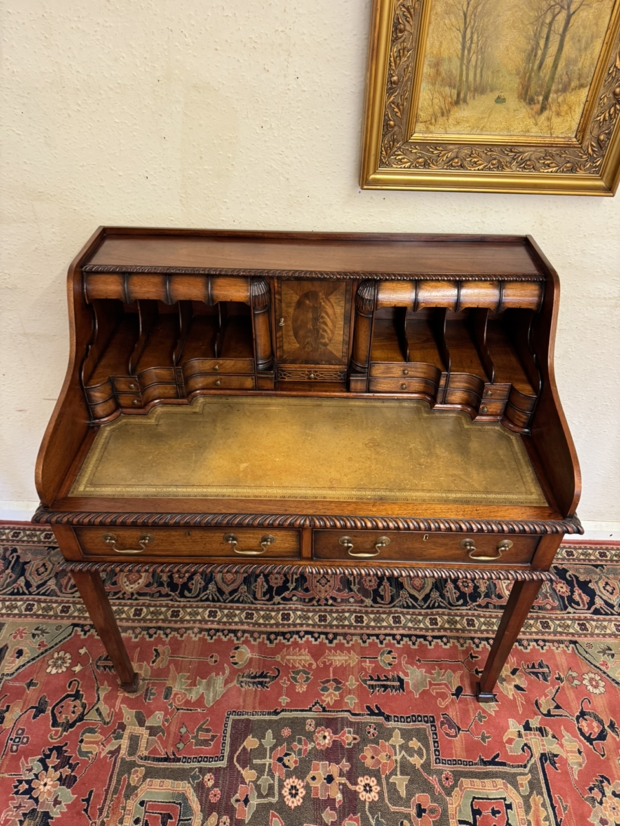 OUTSTANDING QUALITY CARVED MAHOGANY OPEN LEATHER TOPPED DESK - Image 2